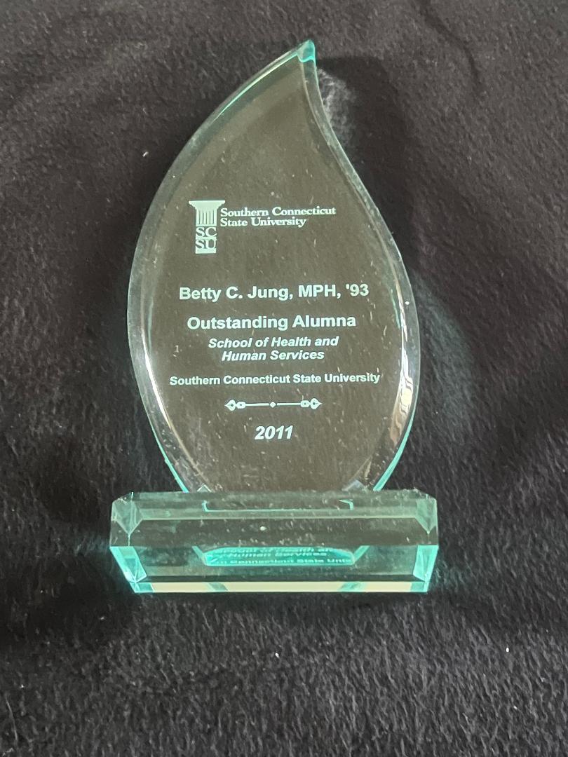 2011 Alumnae Award